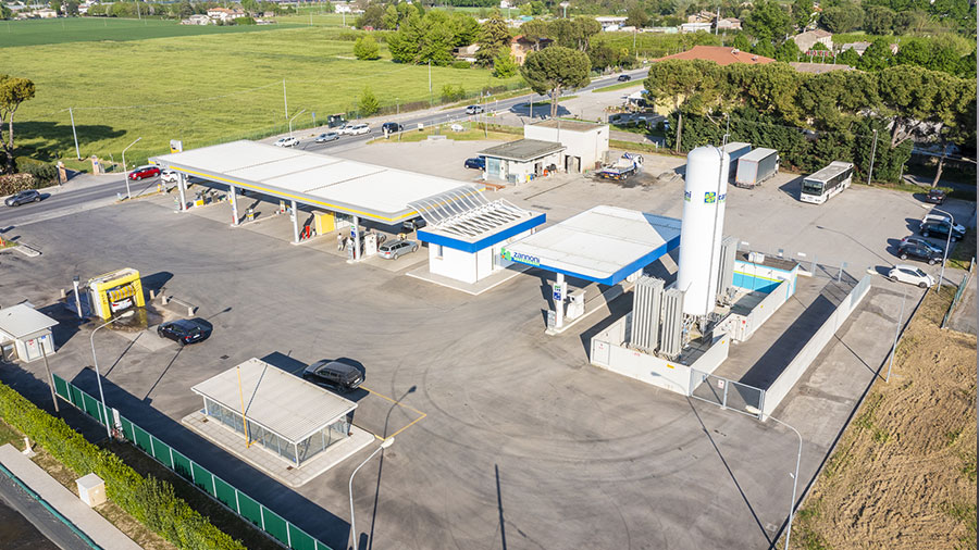 distributore-vialeroma-400-forli